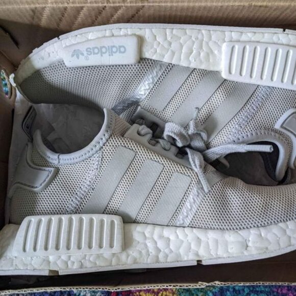 Adidas NMD R1 Women's Shoes in Silver Metal - Picture 2 of 4